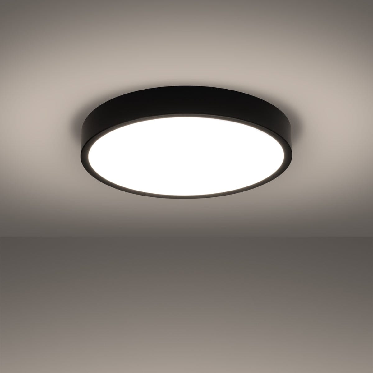 Onyx 50 Taklampa Svart LED 3000K - Rund Takplafond - Enkel och Elegant Design - Lätt att Rengöra - Mjuk och Diffus Ljus - Minimalistisk Stil Carvallo