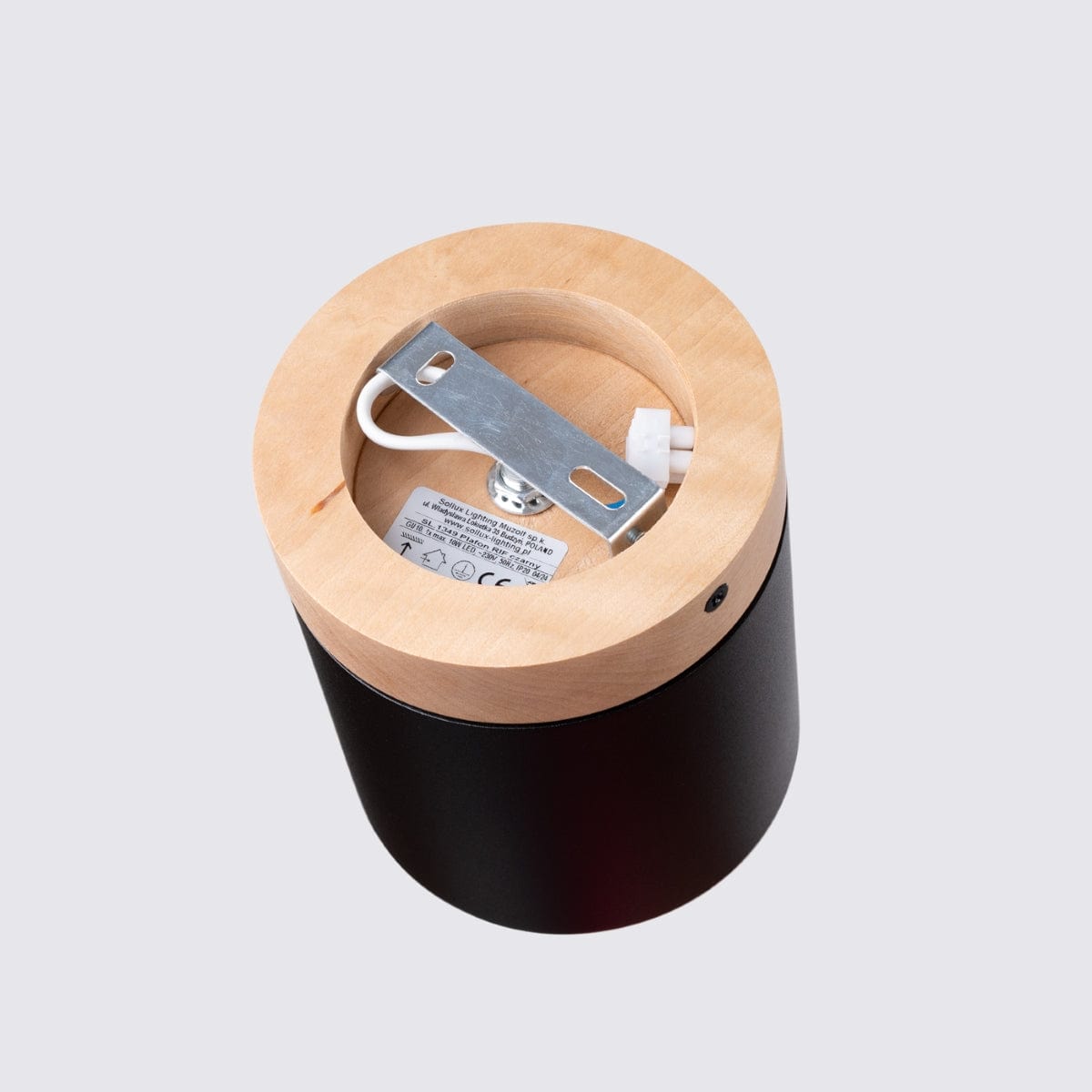 RIF Taklampa Svart - Elegant Design - Naturlig Träfinish - Mjuk LED-Belysning - Energibesparande - Idealisk för Vardagsrum och Kontor Carvallo