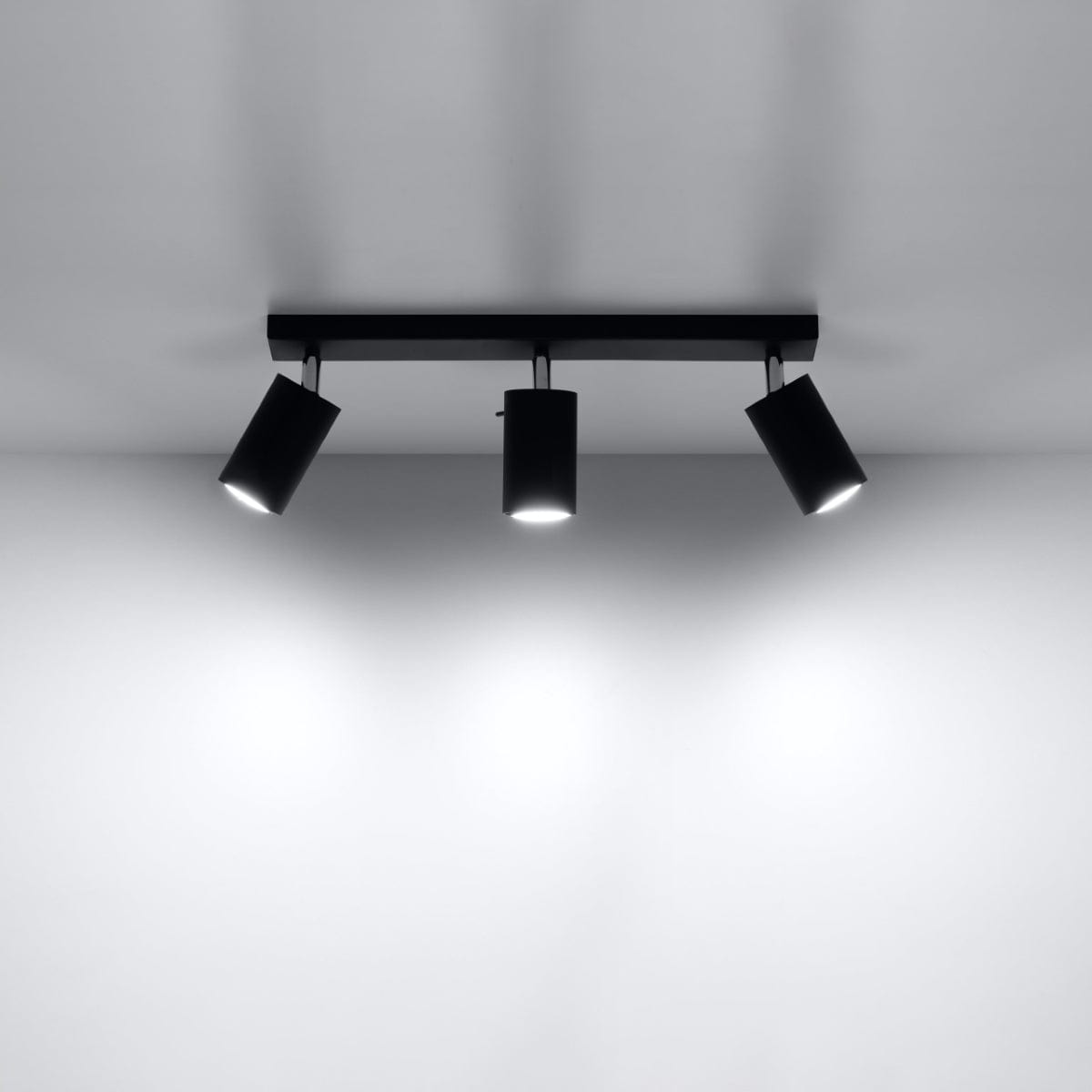 Ring Triple Black Spotlight - Modern Justerbar Stål Taklampa - 45x6x16 cm Carvallo