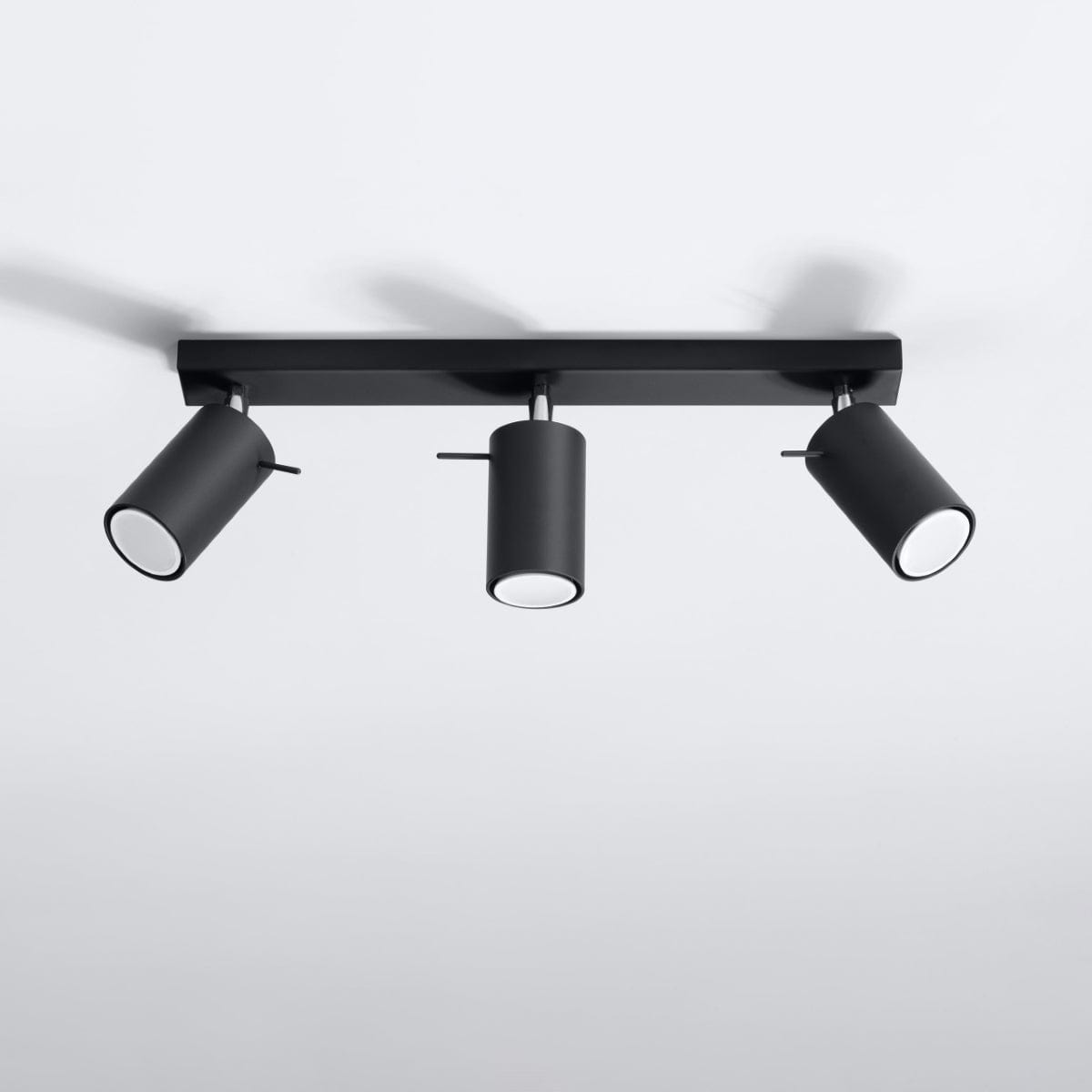 Ring Triple Black Spotlight - Modern Justerbar Stål Taklampa - 45x6x16 cm Carvallo