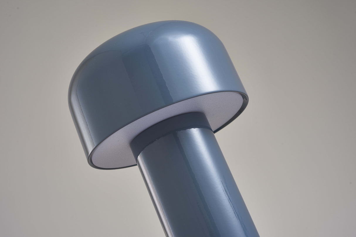 Bordslampa med modern sladdlös design Carvallo