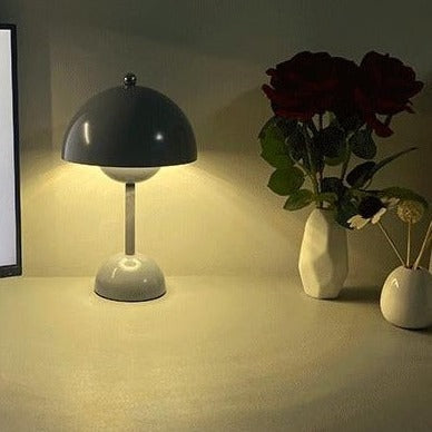 Bud LED Bordslampa för Heminredning med Modern Design och Varm Ljus Carvallo
