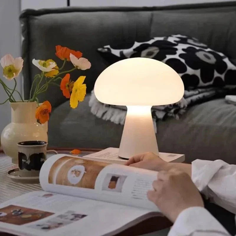 Dimbar Sladdlös Bordslampa - USB-Uppladdningsbar - Varm Vit Ljus - Modern Svamp Design - Kompakt Inomhusbelysning Carvallo