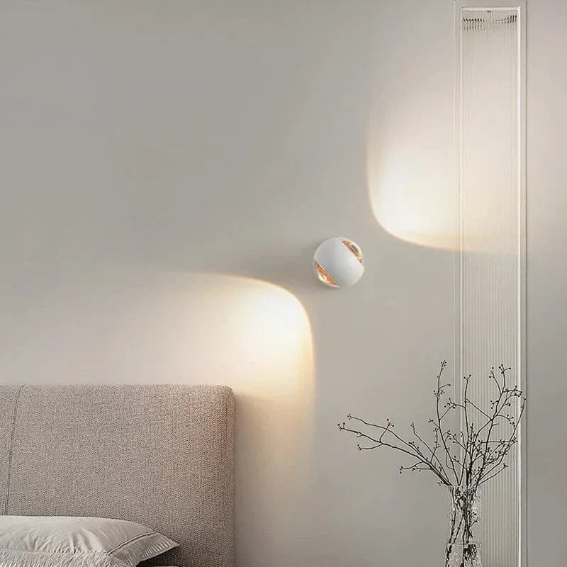 LED vägglampa med roterbar design – Modern - Frostad metall - Akrylinse - Upp/Ner belysning - Nordisk stil Carvallo
