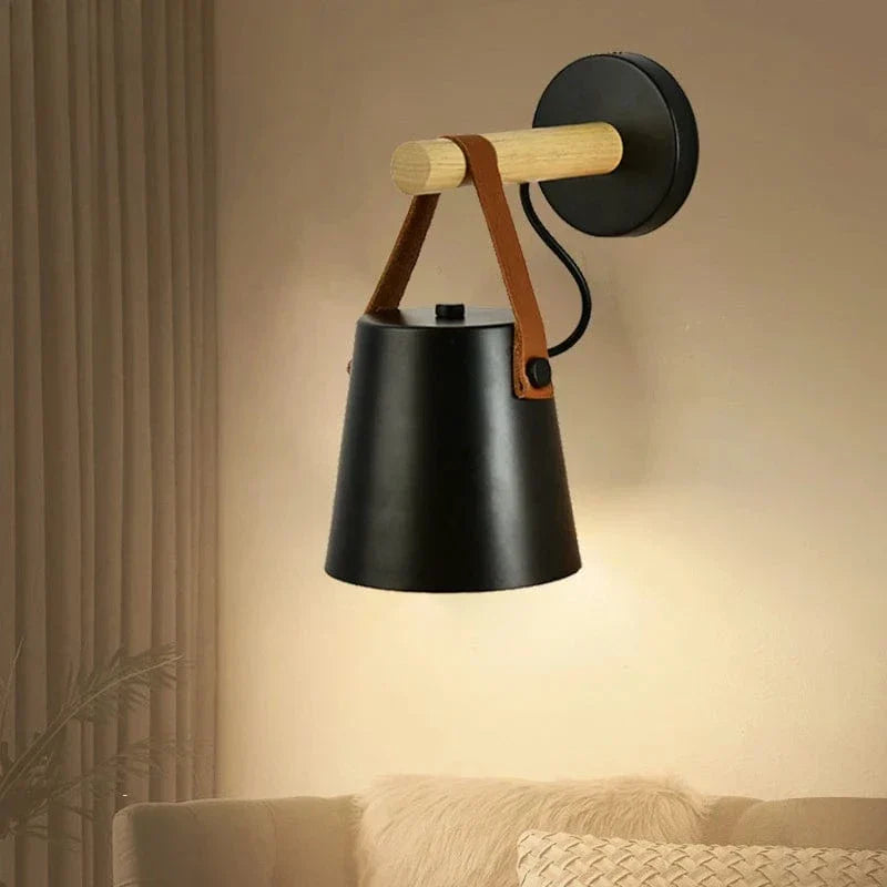 LED Vägglampa Med Justerbar Ljusfärg – Nordisk Design - Trä och Järn - Idealisk För Inomhusbruk - Modern Stil - Perfekt För Sovrum och Vardagsrum Carvallo