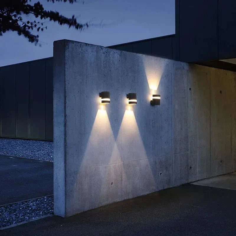 Modern Utomhus Vägglampa - Vattentät Aluminium Sconce för Trädgård och Veranda - 6W/12W Alternativ Carvallo