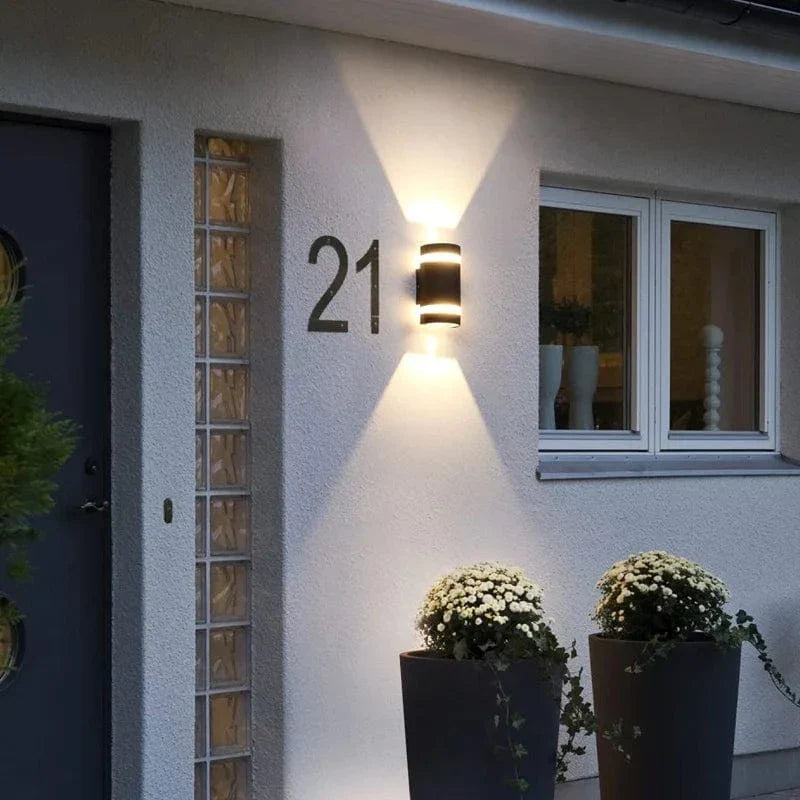 Modern Utomhus Vägglampa - Vattentät Aluminium Sconce för Trädgård och Veranda - 6W/12W Alternativ Carvallo