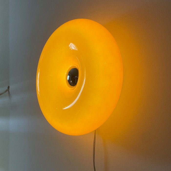Donut-formad Bauhaus vägg- och bordslampa Carvallo