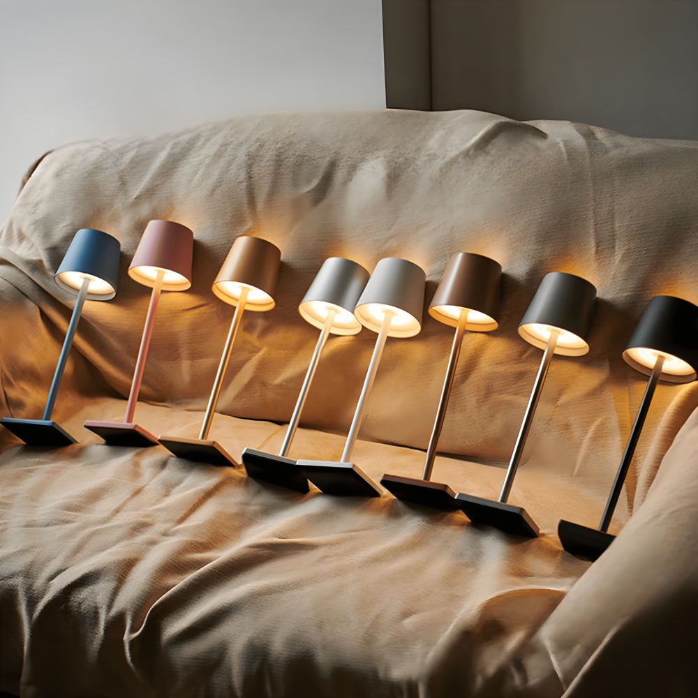 Nordia Light - Multifunktionell Kabelansluten Uppladdningsbar Bordslampa Carvallo