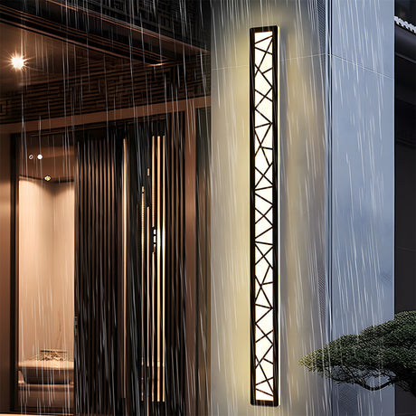 Utomhus Vattentät Vägglampa | 15.7–59 x 3.1 in | LED IP65 Lång Järn & Akryl Exteriör Armatur | Brick by Brick Carvallo