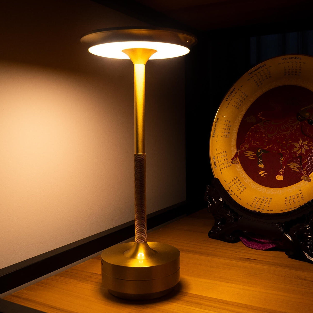 Ambient Metallic Trådlös Bordslampa Carvallo