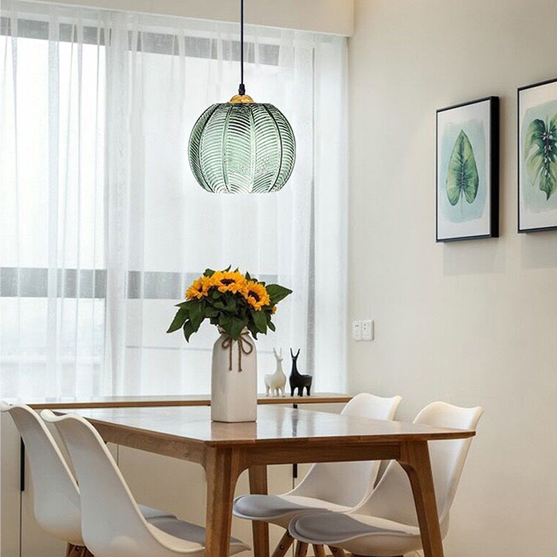Pendellampa i glas med bladmönster MILA Sverige