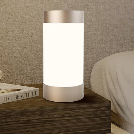 Elegant cylindrisk LED-bordslampa – USB-driven aluminium- och akryldesign MILA Sverige