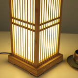 Japansk minimalistisk trä fyrkantig pelarbordslampa Carvallo