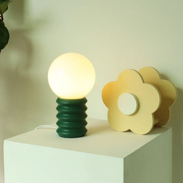 Vintage orange bordslampa i massivt glas – Retro berlock med varmt sken MILA Sverige