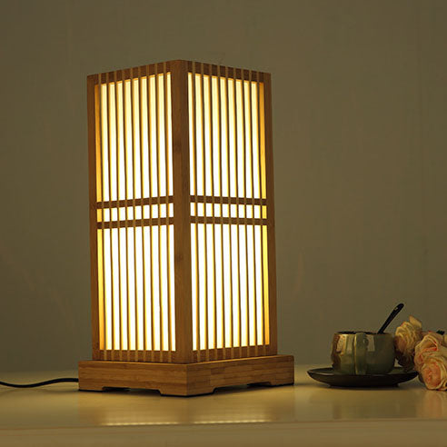 Japansk minimalistisk trä fyrkantig pelarbordslampa Carvallo