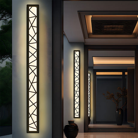 Utomhus Vattentät Vägglampa | 15.7–59 x 3.1 in | LED IP65 Lång Järn & Akryl Exteriör Armatur | Brick by Brick Carvallo