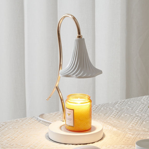 Modern blommig järnvaxlampa – konstnärlig glöd med elegant minimalistisk design MILA Sverige