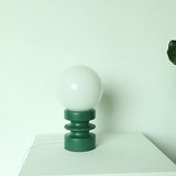 RetroGlow - Trendy vintage bordslampa med färgglad retro charm för mysiga rum Carvallo