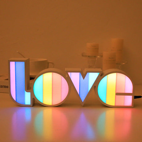 Modern Art Deco LOVE-lampa – Vattentätt LED-ljus MILA Sverige