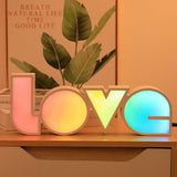 Modern Art Deco LOVE-lampa – Vattentätt LED-ljus MILA Sverige