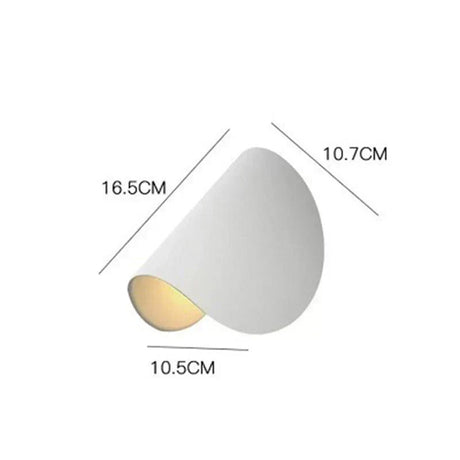 Modern färgad LED-vägglampa i stilren design Carvallo