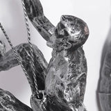 Carvallo – Kreativ Klättrande Man Väggdekoration Set med Konstnärlig Charm Carvallo