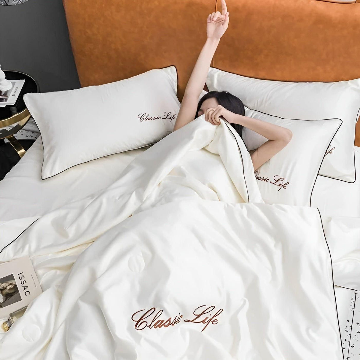 SummerSilk Filt - Mjuk Kylande Broderad Sidenfilt Carvallo