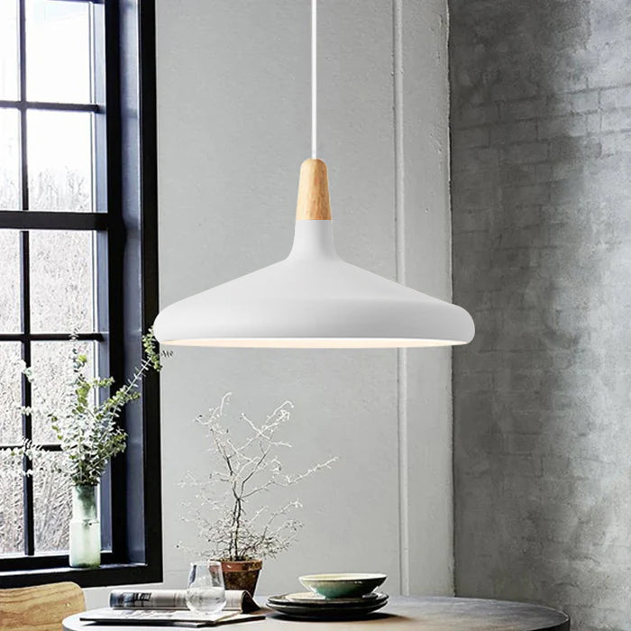 Nordisk Macaron Pendant Light | Trä Accent | Minimalistisk Charm | D7.09"-15.35" | Brick by Brick Carvallo