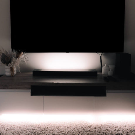 MotionBright - LED-lampa med rörelsesensor för moderna hem Carvallo