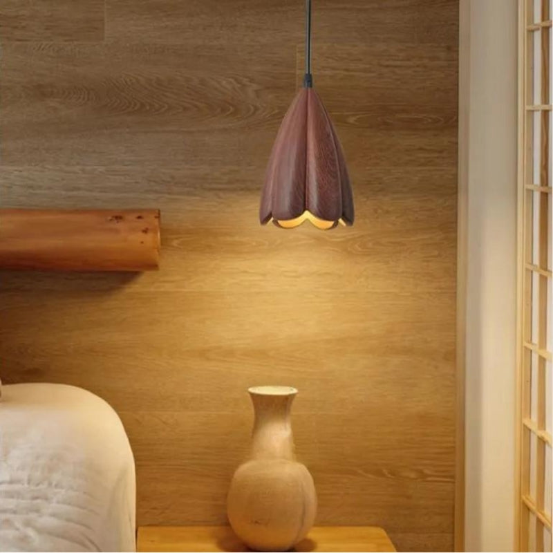 NatureGlow – Elegant klockformad pendellampa för mjukt ljus Carvallo