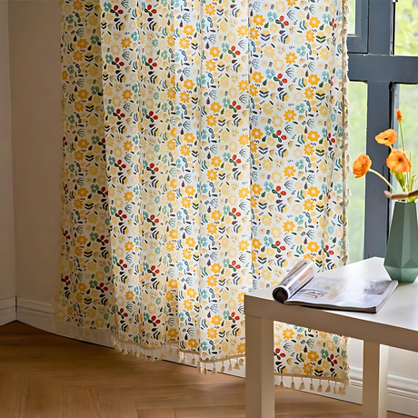 Gul Blommig Fringed Ljusfiltrerande Gardin Carvallo