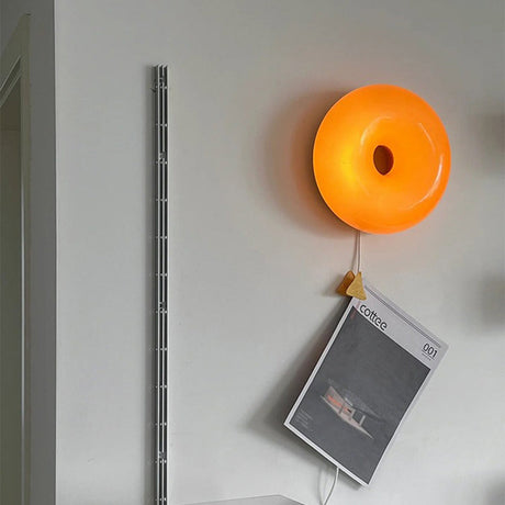 Donut Wall Lamp | Modern LED Glas Vägglampa | 11.8 in | Dimmbar 3-Färgs Armatur | Brick by Brick Carvallo