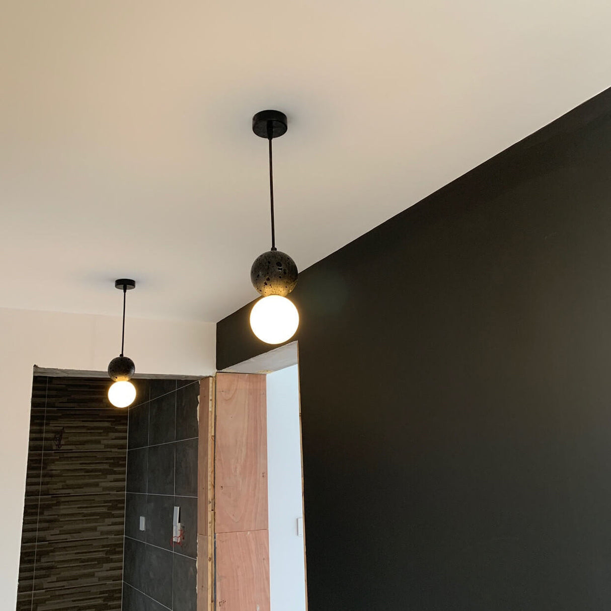 Enkel LED Scandinavian Contemporary Orb Terrazzo Pendellampa MILA Sverige