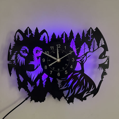 HuskyVinyl - Avkopplande Vintage Väggklocka med Husky-tema Carvallo