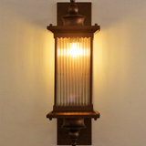 Utomhusvägglampa med rektangulär retrohölje Carvallo