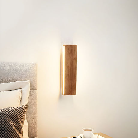 Vägglampa med roterbar trä-LED-design Carvallo