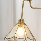Vägglampa med vintage mässingsglashätta Carvallo