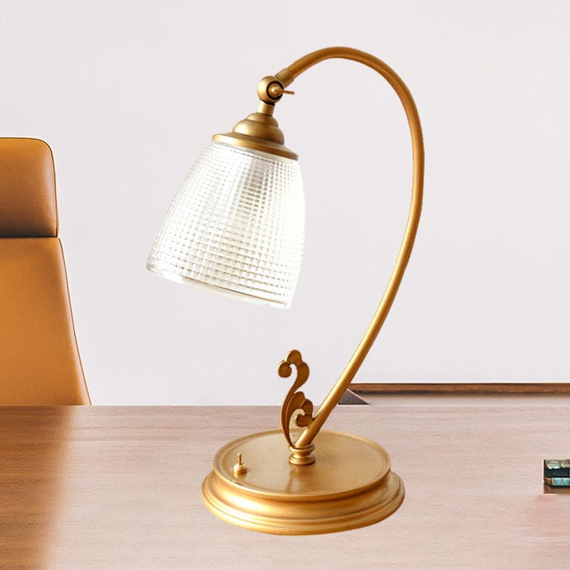 VintageGlow – Guld Retro Bordslampa i Metall för Vardagsrum & Kontor Carvallo