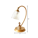 VintageGlow – Guld Retro Bordslampa i Metall för Vardagsrum & Kontor Carvallo