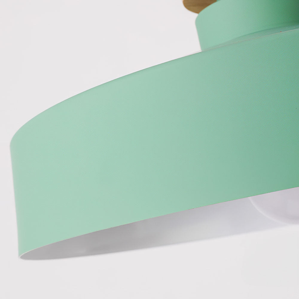 Hänglampa i färgglad metallfinish Carvallo