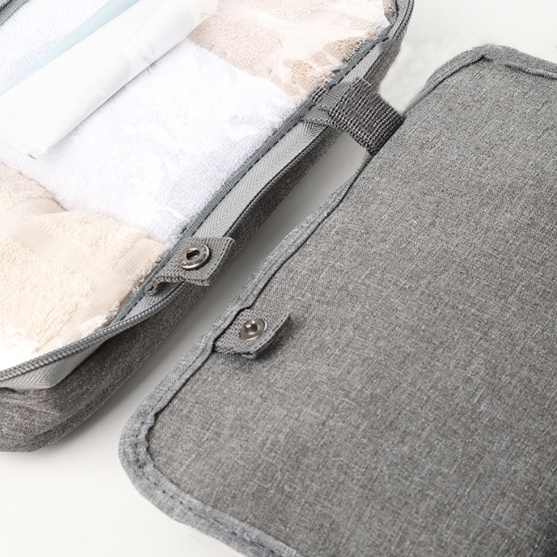 Carvallo Resekosmetikorganisatör | Kompakt & Vattenavvisande | Med 4 Fack & 360° Hängare | För Damer & Herrar Carvallo