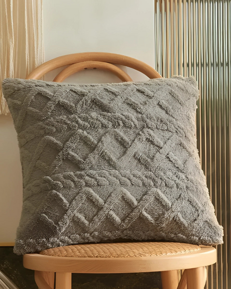 Carvallo – Lyxig Reliefkudde med subtil geometrisk design för en stilren interiör Carvallo