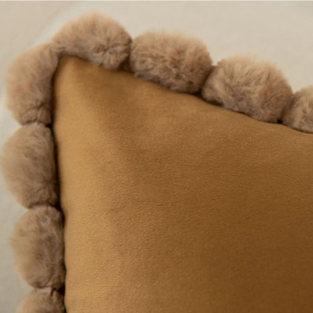 Sammet Pom-Pom Trim Kuddeöverdrag Carvallo