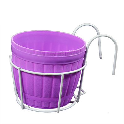 Praktisk krukställ med stabil metallram för balkong och terrass Carvallo