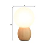 Carvallo - Elegant sänglampa med rund glaskåpa och bas av naturligt trä Carvallo