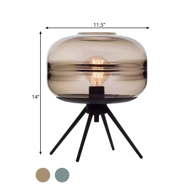 GlassLuxe – Modern fyrbent bordslampa med stilren design Carvallo