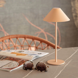 Royelux Trådlös Kegelampa - Dimbar & Vattentålig Carvallo