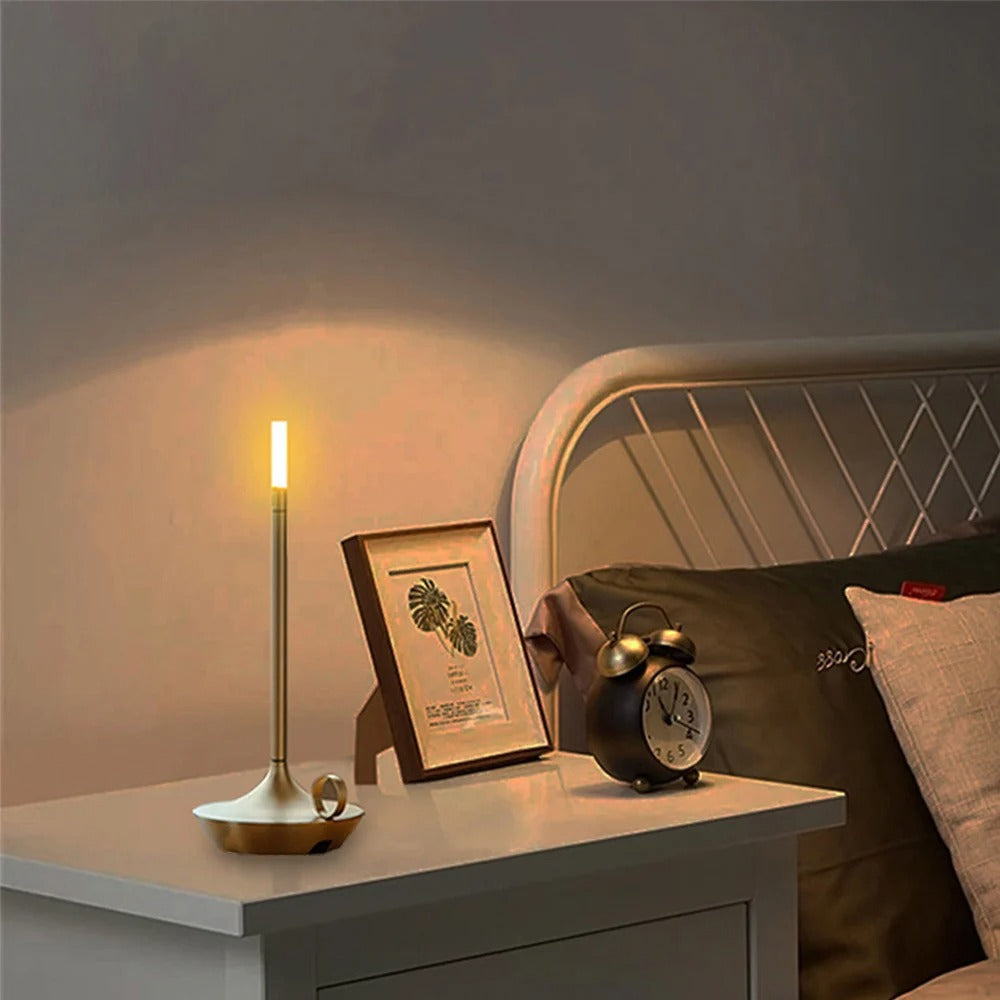 Vintage Uppladdningsbar Bordslampa – LED Metall Skrivbordslampa med Touchswitch & USB Laddning Carvallo