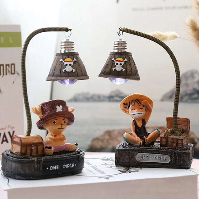 AdventureGlow – Piratlampa med LED för Barn och Animefans Carvallo